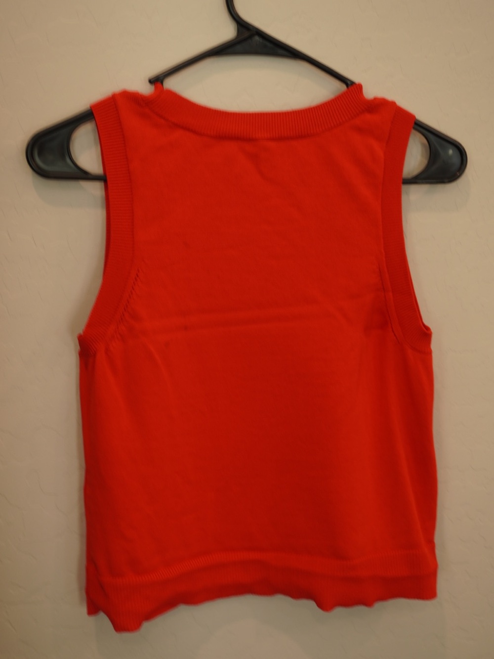 Sleeveless Red Knit Tank Top for Women - Picture 4 of 5